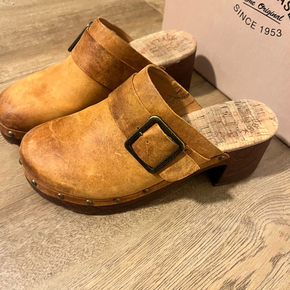 Kork-Ease Tan Leather Buckle Clog Mules